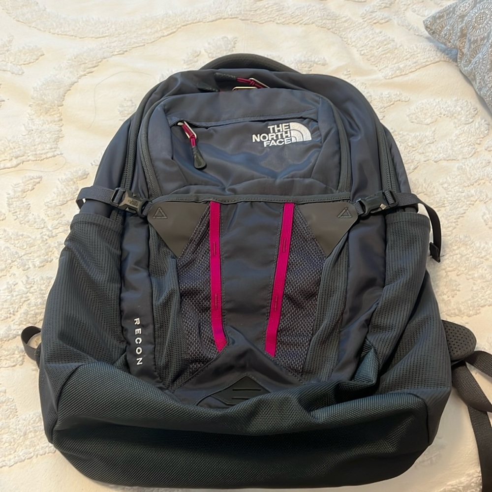 North Face - Recon Backpack